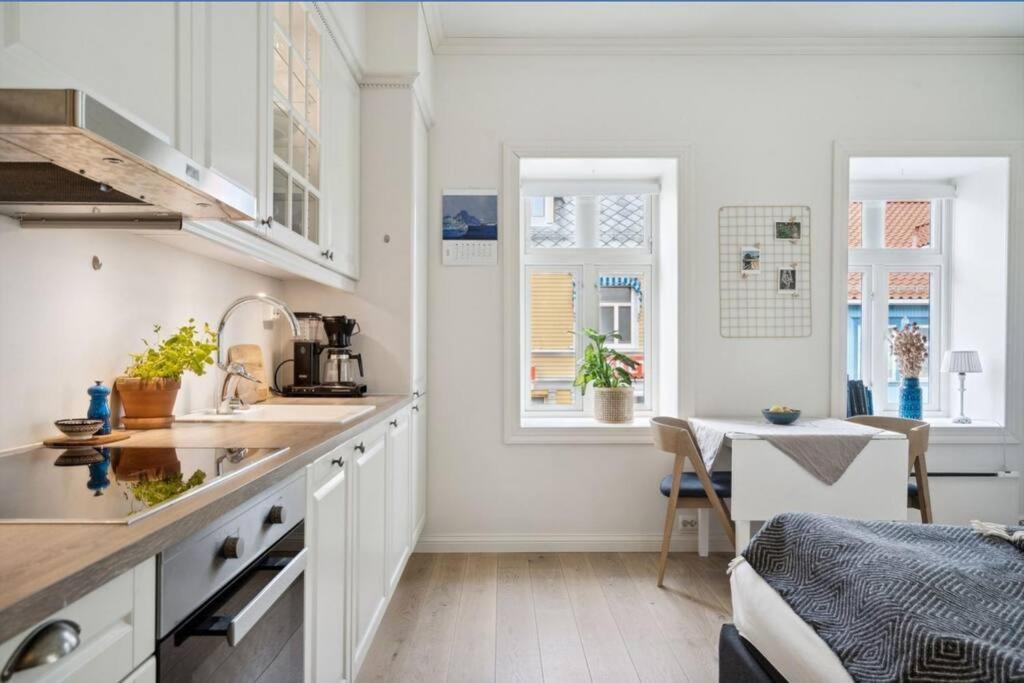 Ditt Private Hotellrom Тромсё Экстерьер фото